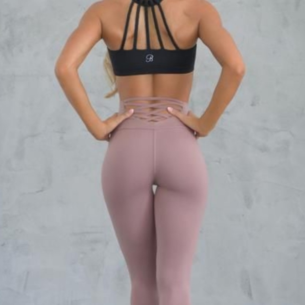Bombshell sportswear leggings!